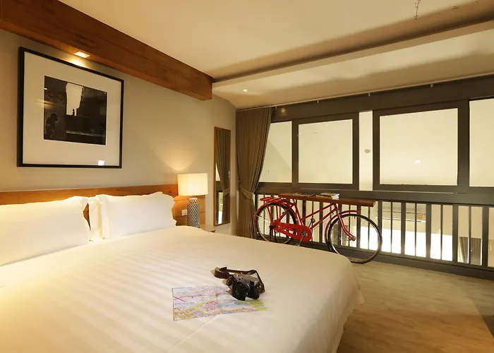 Nandha Hotel